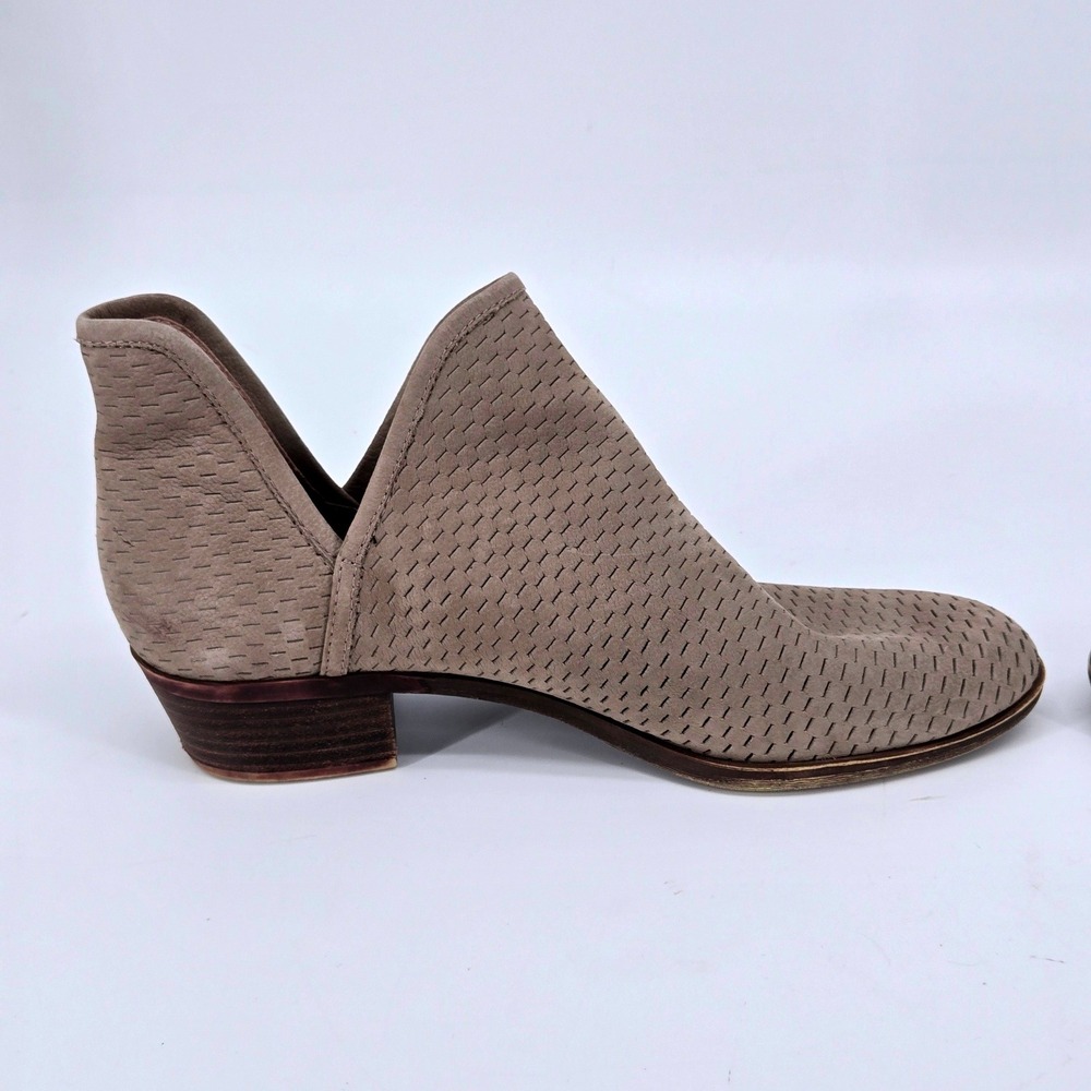 Lucky Brand Baley Perforated Suede Ankle Booties Taupe Grey V Cut Block Heel 9.5